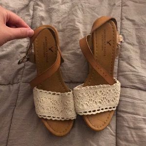 Tan/cream wedges